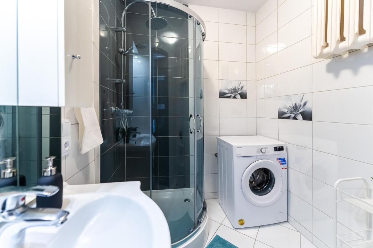 Apartament Waves & Sun Apartment โควอบเซก ภายนอก รูปภาพ